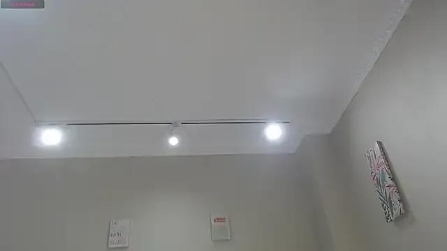 _zoe_69 — Oil show and sexy dance