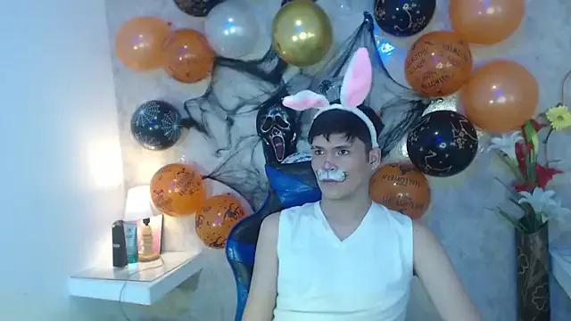StripChat Aaron_Foxxx is Freechat Aaron_Foxxx — sexy dance