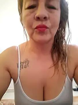 Abby-Blonde — MASTURBATE IN THE SHOWER  AND SQUIRT