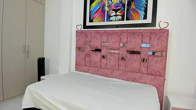 abella_lov — two fingers pussy