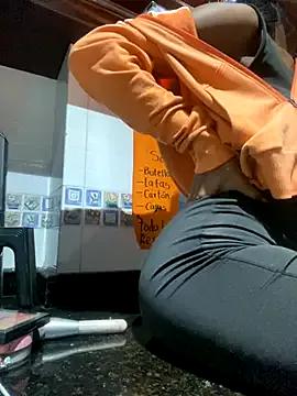 adaraSmiith on StripChat 