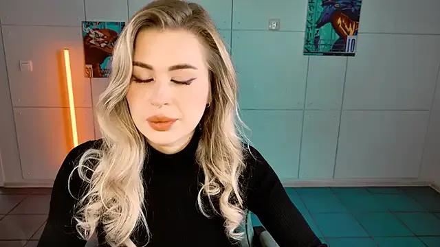 AdelLoyss — I've been sitting in a unicorn costume