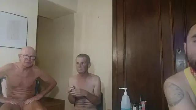 Adeptedufist — Freechat on StripChat