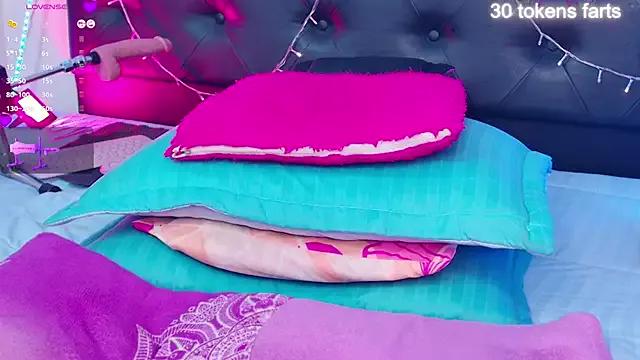 Freechat Adriana-55 on StripChat