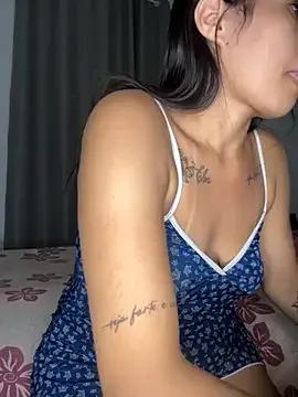Agatha_lindinha — GOZAR COM DILDO