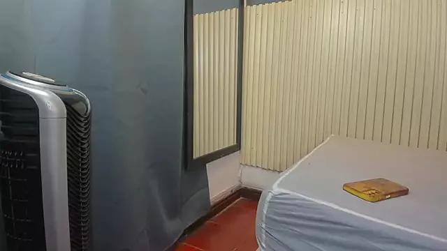 Freechat Aida-nicolle on StripChat