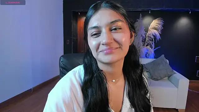Freechat AidaJones on StripChat