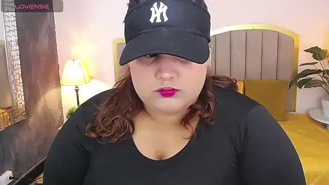 Freechat ailyn_maury on StripChat