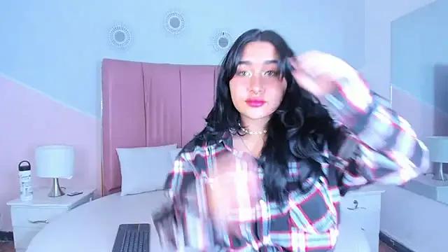 alahiaa_x — Fingers in my pussy + make me scream