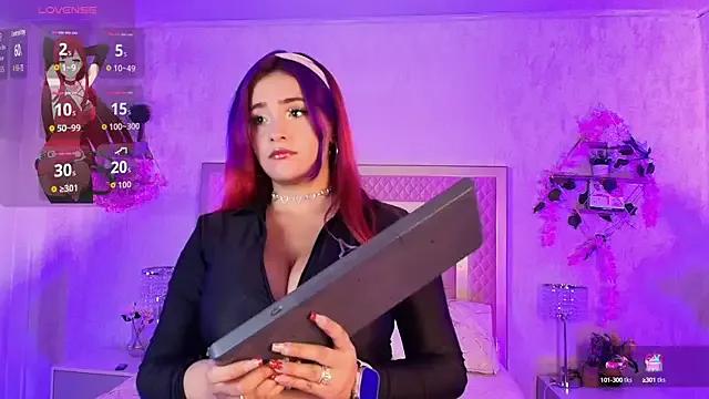 Freechat AlanaOdison on StripChat