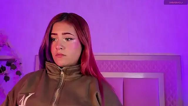 Freechat AlanaOdison on StripChat
