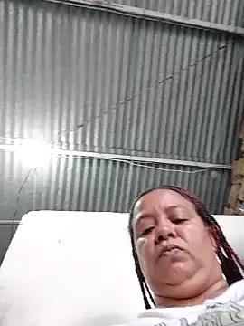 AlanaWildBunny_69 — My frien play with my tits