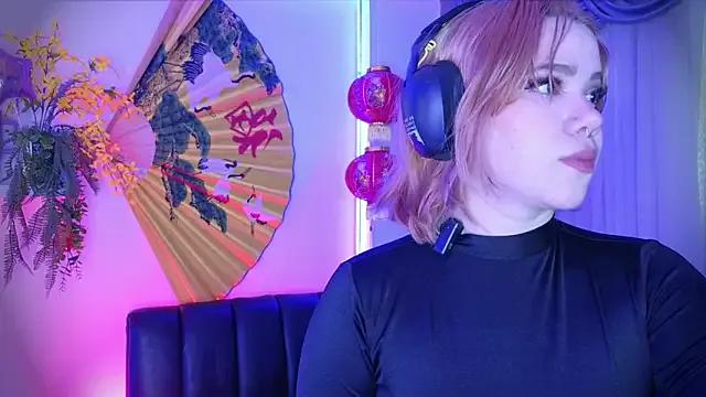 albaismynameX — finger pussy