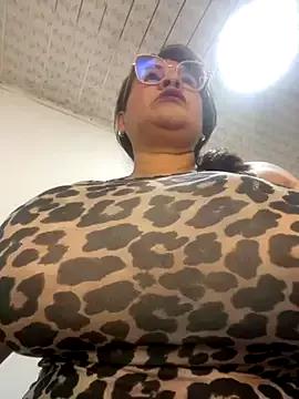 Freechat AlexxiaaMat on StripChat