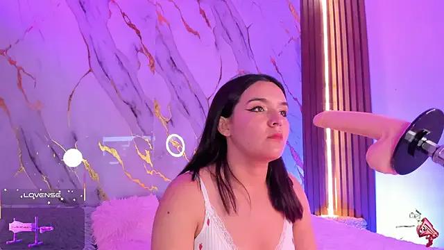 Freechat alicecute77 on StripChat
