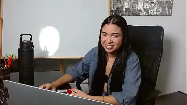 AliceSmiith_ — Get up + show body