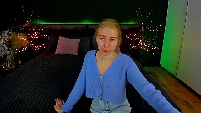Alina_Blonde — Freechat on StripChat