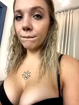 AlisaMyers — breast flash