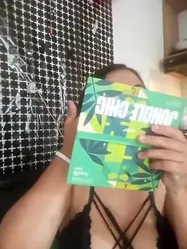 Alisson_Morgann — Show tits