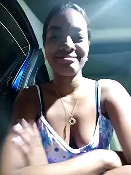 aliyah_decker — show my tits to my friend for 5 minutes