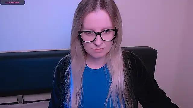 AllaLeomz — Private on StripChat