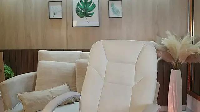 AlliceRouse on StripChat 