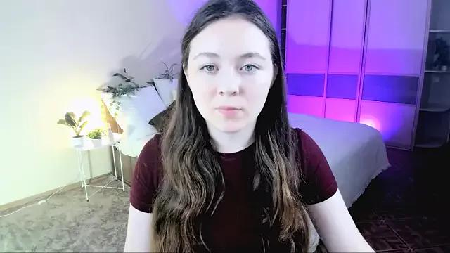 AlluringLookk on StripChat 