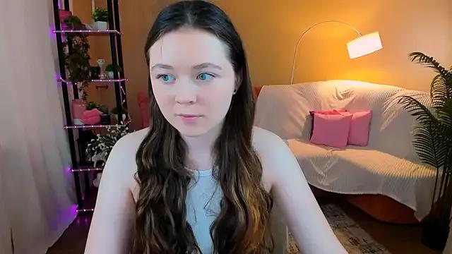 AlluringLookk on StripChat 