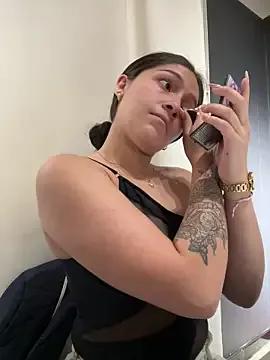 Freechat Alyha_Cortes on StripChat