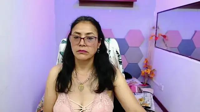 Private AmandaPeet on StripChat