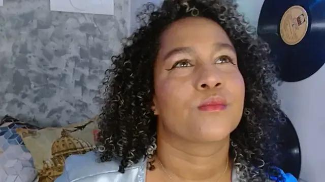 Ambar_foxy — oil on my tits