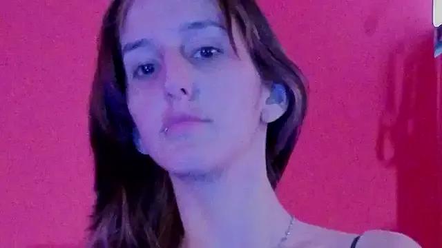Ambar_Roux_ — suck your beautiful feet    :heart: