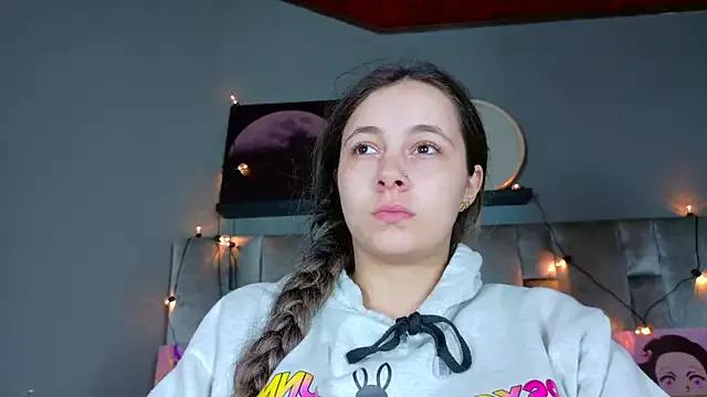 AmbarHills_1 — Show boobs + suck nipples