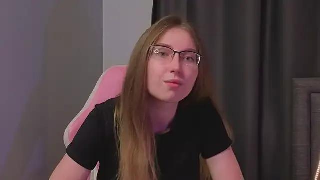 AmberVarona — ZOOM ON FACE