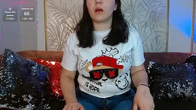 Freechat Amie_gh on StripChat
