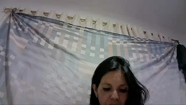 amira_mansur — Massage in my tits