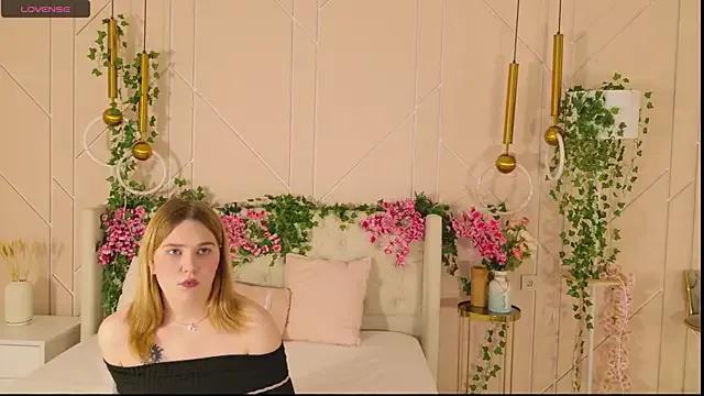 AmmyRay — an air kiss