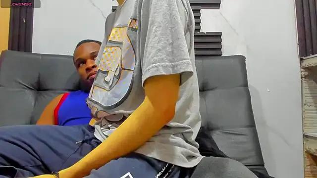 Amun_obsidian — kiss