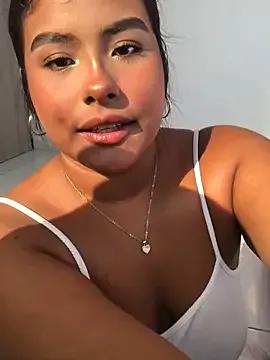 AnaBrowmn — remove top + suck tits 