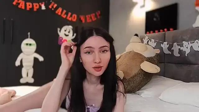 AnaMoonlight — change outfit