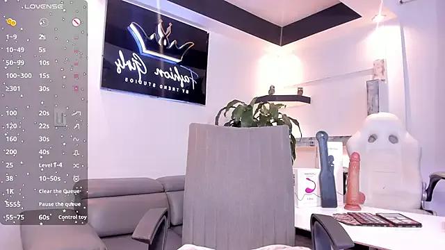 Freechat AnaRuiz on StripChat
