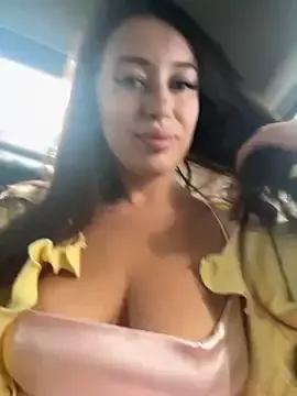 Freechat AndreaMood on StripChat