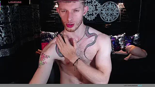 Freechat andrewxbi on StripChat