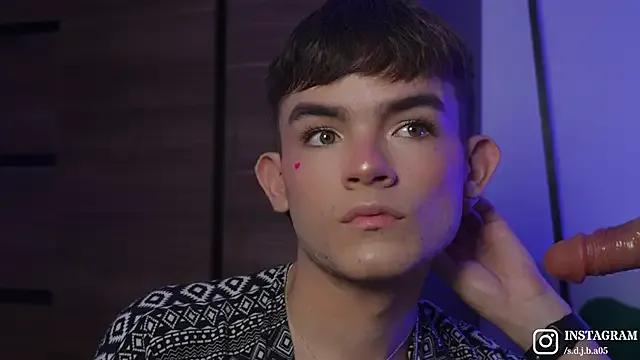 Freechat Angelo_018 on StripChat