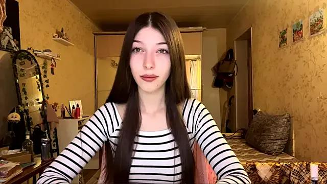 AnnaQuteshow — Blow kisses to everyone