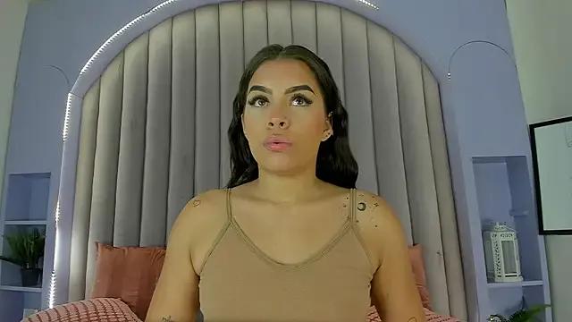 Annavic_ — throw oil on my big ass