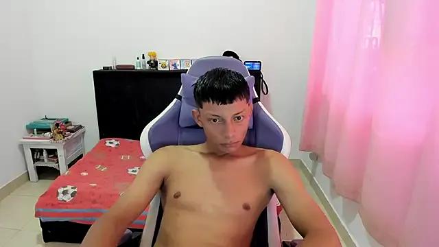 Annie_Dani420 — cum face