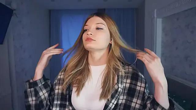 AnnisAtlee — My hair is so soft.. do you wanna touch?