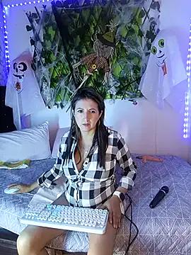 Freechat any_mour on StripChat