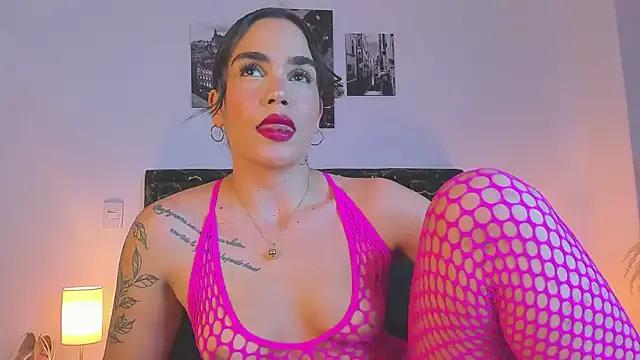April_Cutee — Make me feel Hornyyy